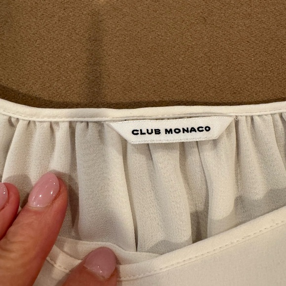 Club Monaco Cream Silk Lined Top with Pleated Sleeves- Size XSmall - Picture 6 of 8